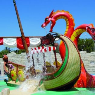 Décor aquatique thème dragon 