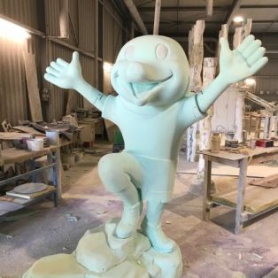 Mascotte en construction 